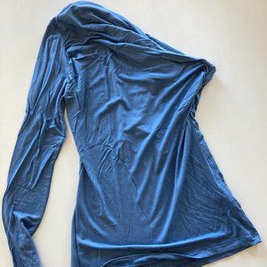One-shoulder long-sleeve top by Blue Pearl